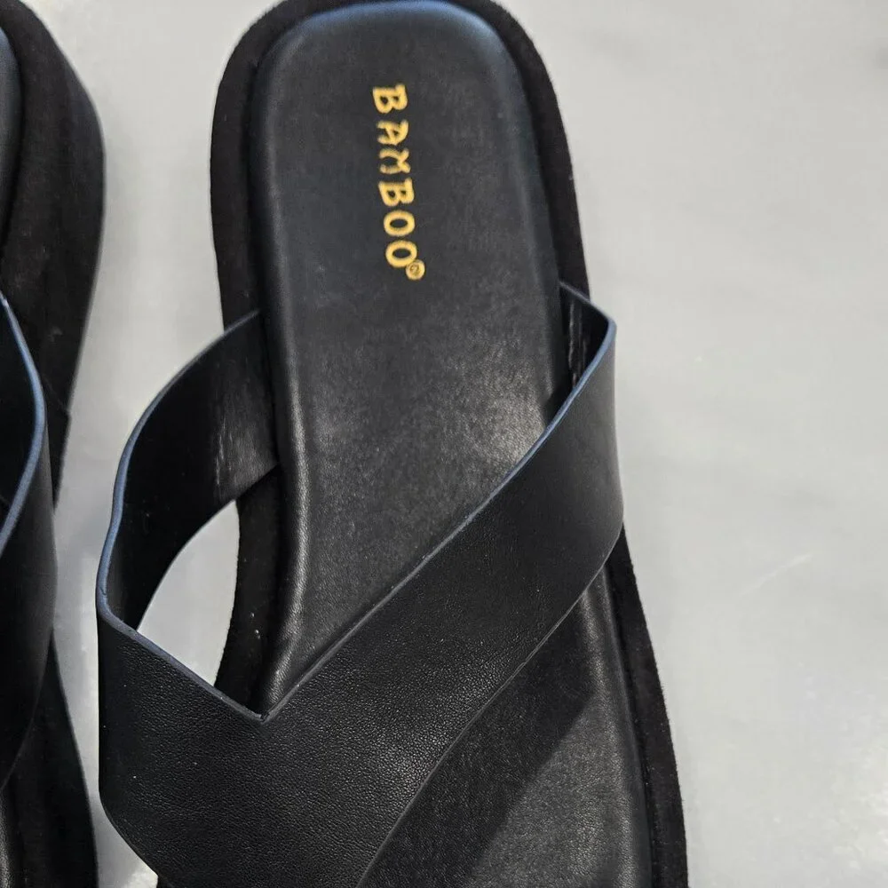 Bamboo Mayven - Black-  Platform Sandals - Size 10 - EUC - Picture 3 of 6